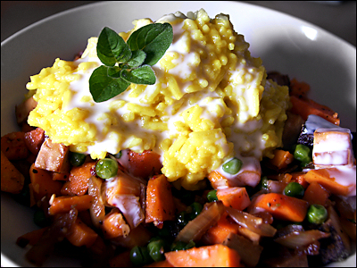 Wurzelgemüse mit Curcuma-Hirse und Sahne (vegan)