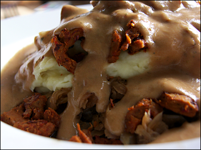 Sauerkraut und Kartoffelpüree mit Rahmbeschnetzeltem (vegan)